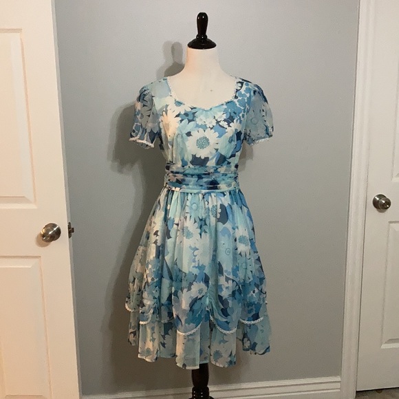 Vintage Blue Square Dance Floral Dress with Matching Ruched Belt Size Medium - Picture 1 of 7